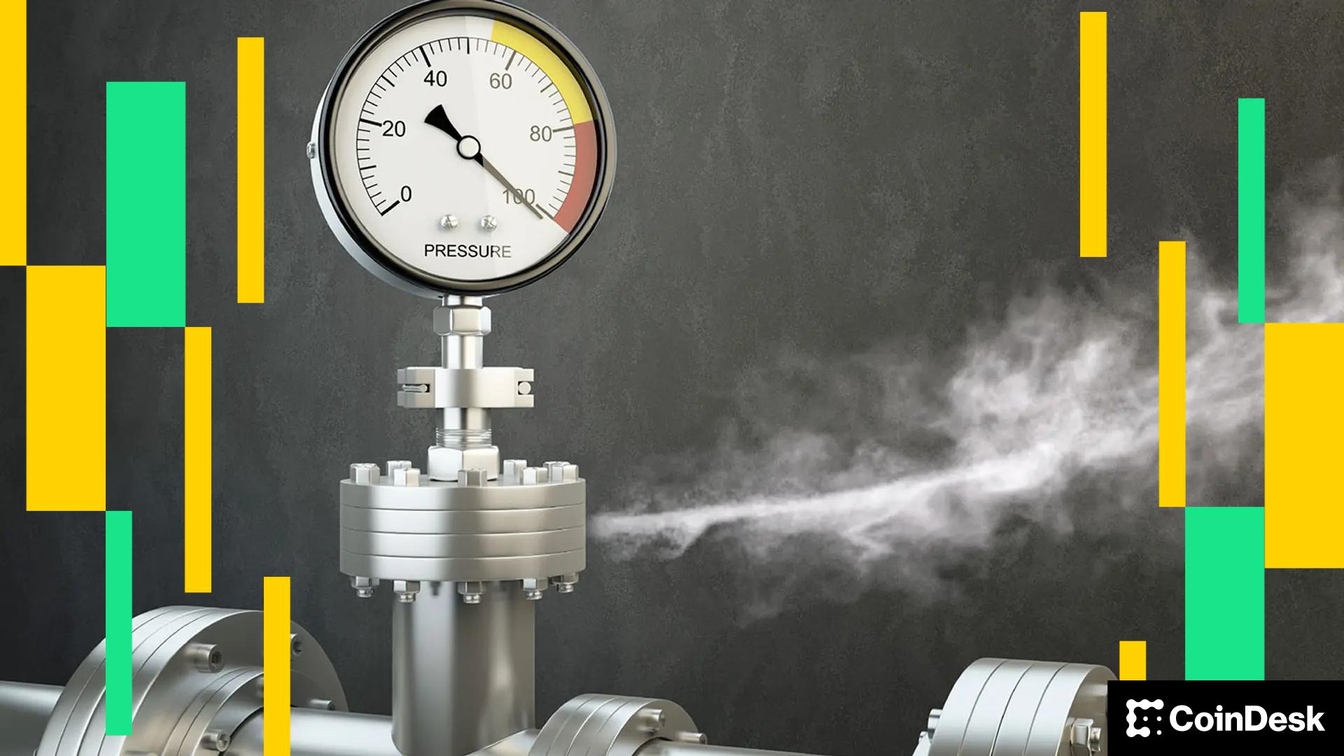 BTC Price Remains Stable Amid Selling Pressure; Altcoin Values Decline